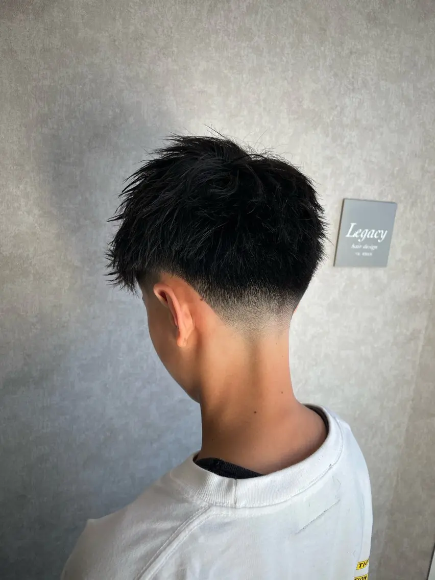 ショート メンズ フェードカット スキンフェード カット バレイヤージュ特化｜ Takuのヘアスタイル