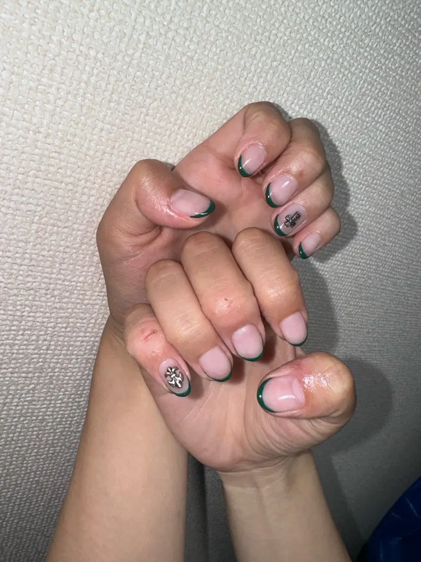 ショート on nail 尾張旭三郷店のネイルデザイン