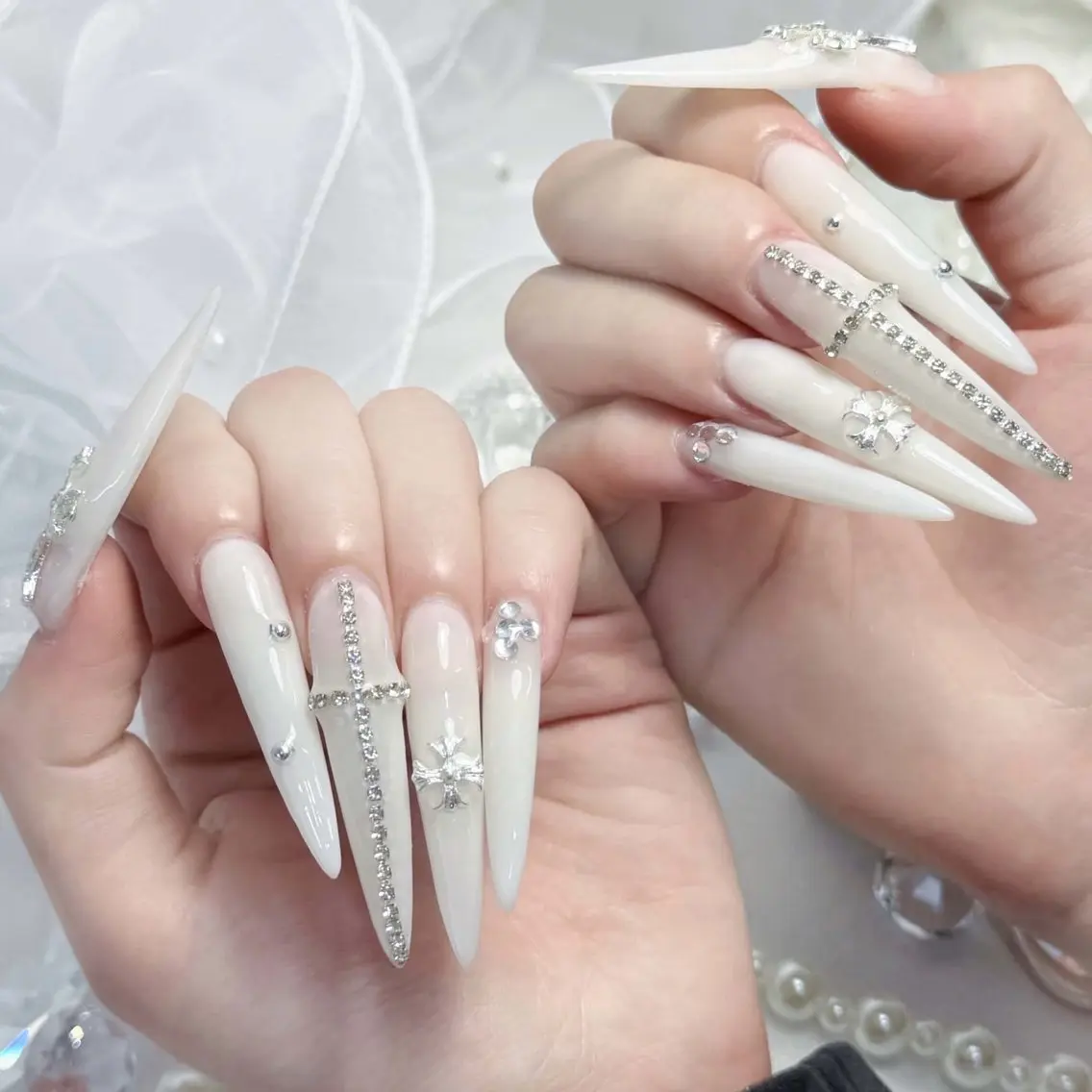 ネイル ハンドネイル ハンドケア Mika Nails 心斎橋のネイルデザイン