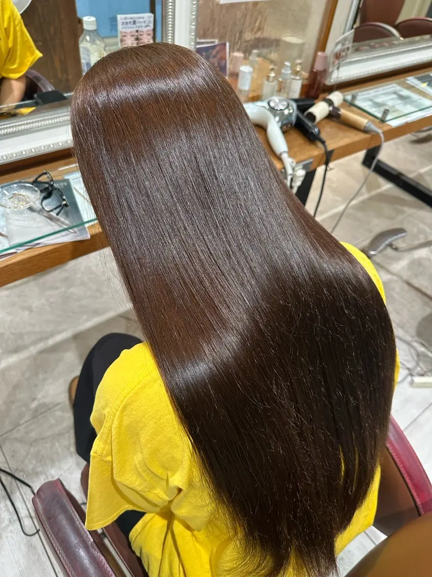 ロング ヘアカラー 市沢 光花のヘアスタイル