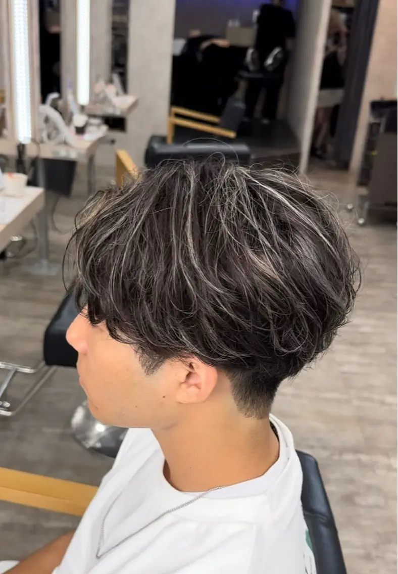 👑minimo限定メニュー👑メンズカット+メッシュ+パーマ❤️🔥の写真