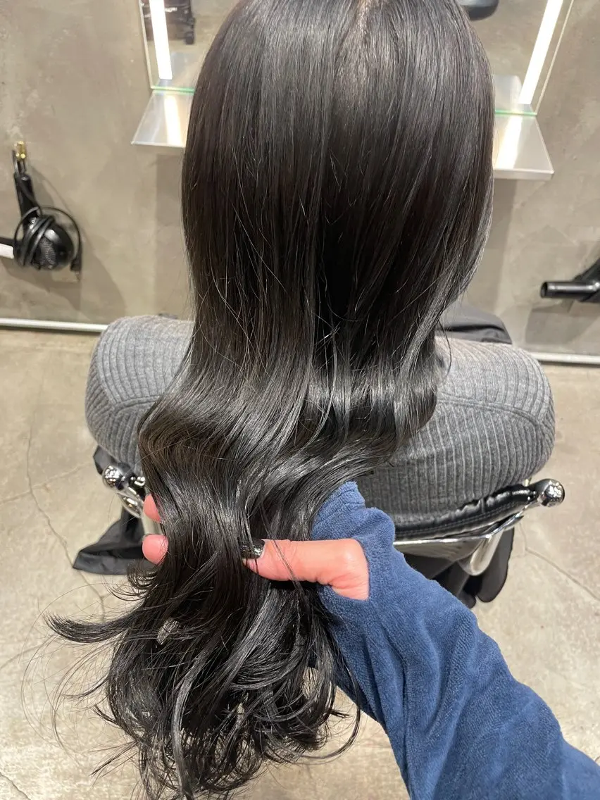 ロング カラー ヘアカラー 縮毛矯正 トリートメント くびれレイヤー/艶 カラー　MADOKAのヘアスタイル