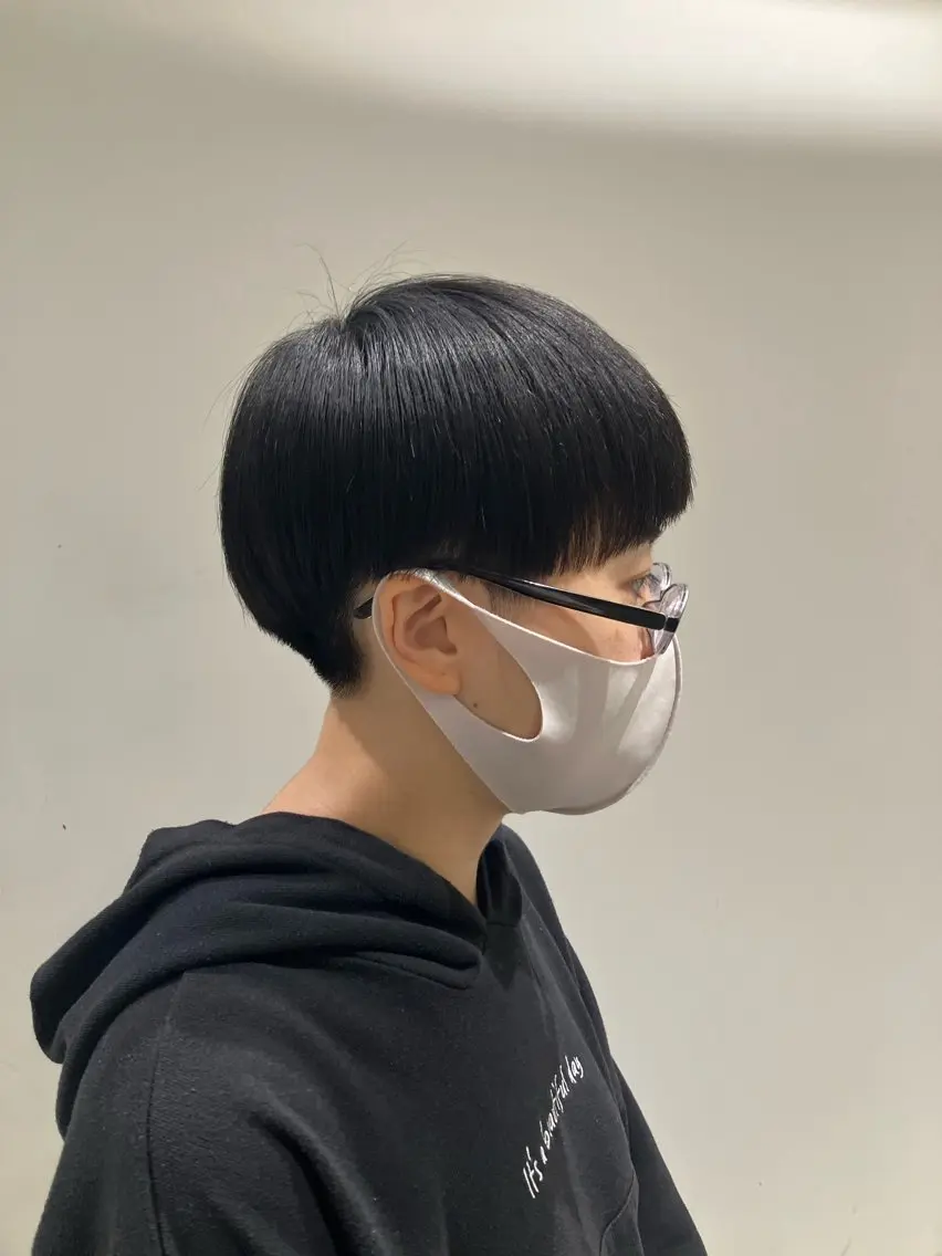 ショート ショートヘア 平松 里穗のヘアスタイル