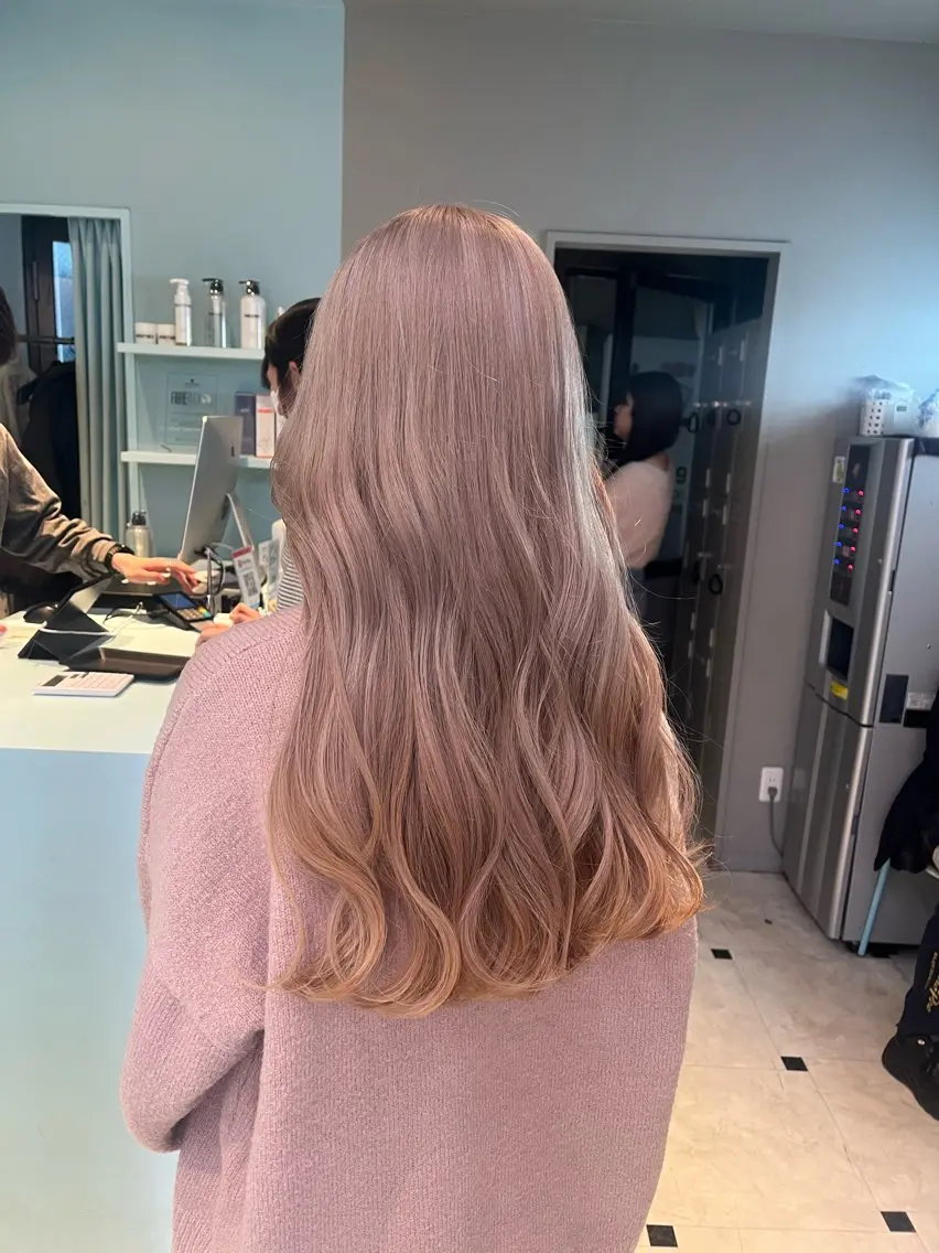 ロング カラー ヘアカラー トリートメント ブリーチカラー 🩵MIZUKIのヘアスタイル