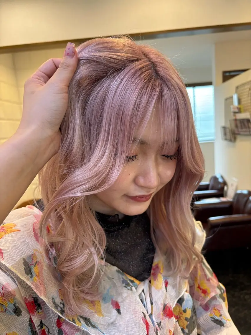 ロング カラー ベージュカラー ブリーチ ケアブリーチ ハイトーンカラー ピンクカラー 似合わせレイヤー/ Wカラー🧸こころのヘアスタイル