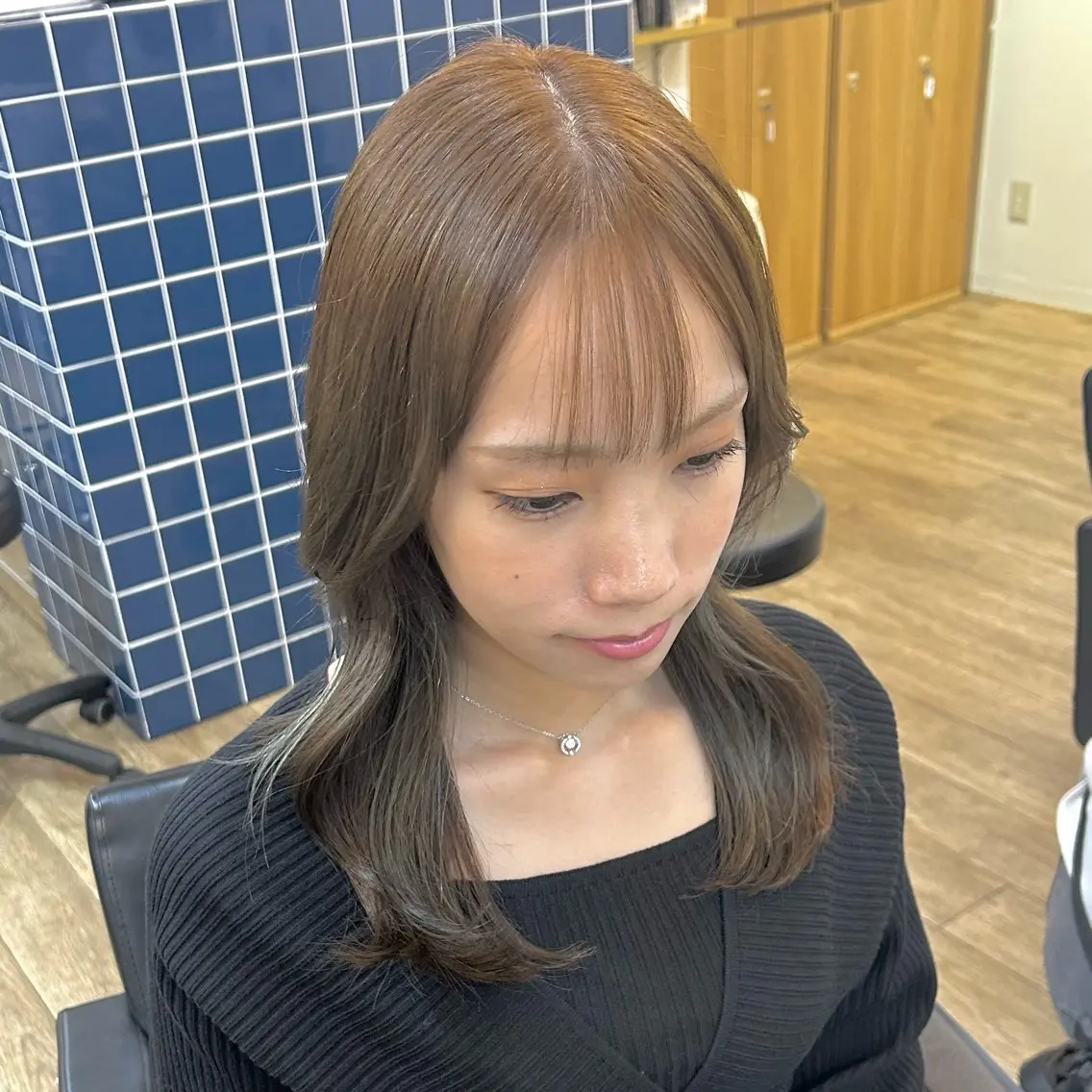 セミロング カラー ベージュカラー ブリーチ ブラウンカラー 透明感カラー グレージュ ブリーチなしベージュ /ヘアセット/ミユのヘアスタイル