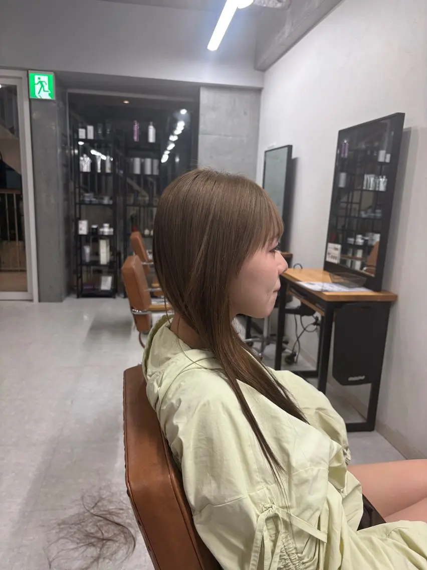 セミロング カラー ブリーチ 下北沢メンズパーマ 特化園田 楓莉のヘアスタイル