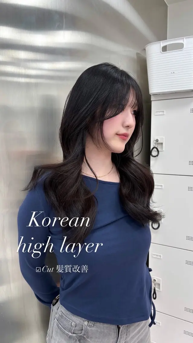 ロング カラー 抜け感レイヤー︴ ニュアンスカラーのヘアスタイル