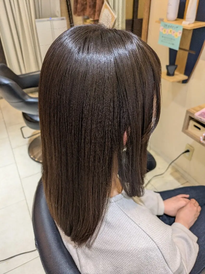 セミロング 塚原 友紀子のヘアスタイル