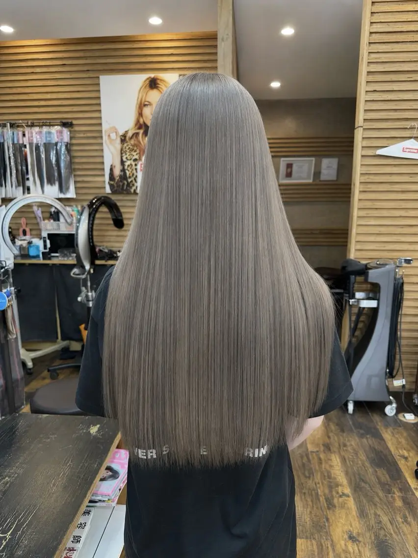 カラー ブリーチ ヘアカラー トリートメント DANCE YUKARIのヘアスタイル