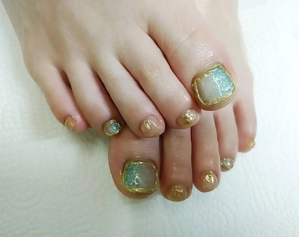 ネイル フットネイル ミラーネイル 持ち込み プライベートサロン Rosy Lilyのネイルデザイン