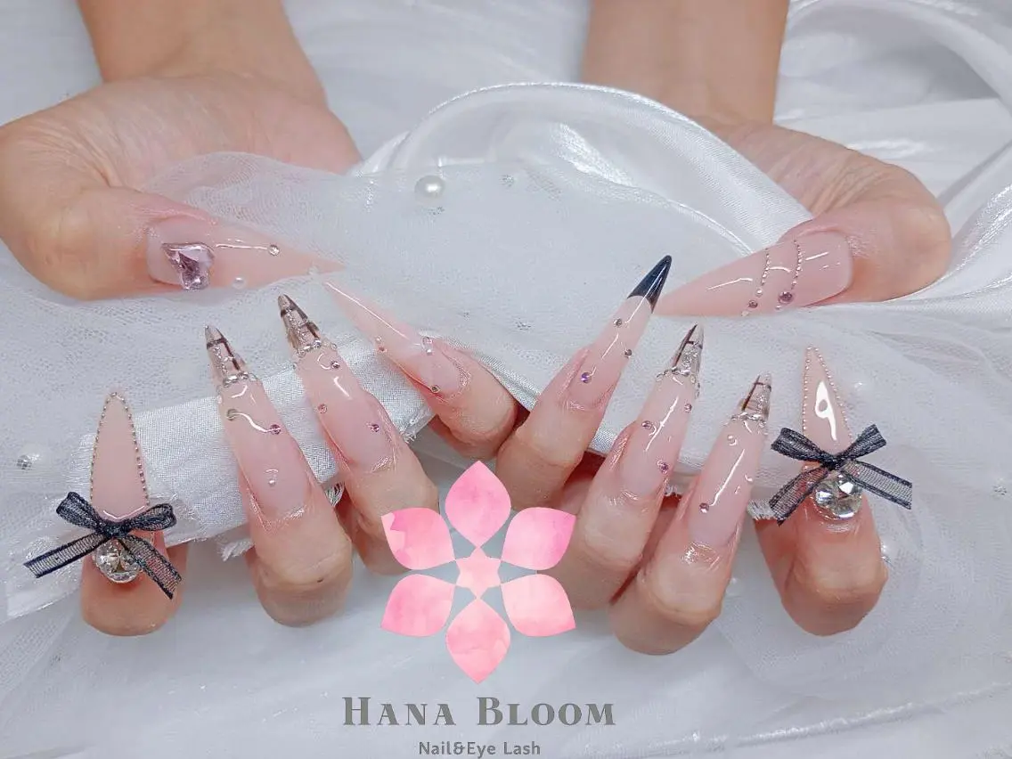 ネイル 長さ出し ジェルネイル 韓国ネイル 持ち込み パラジェル ハンドネイル ハンドケア Hana Bloom Nail💜Akiのネイルデザイン