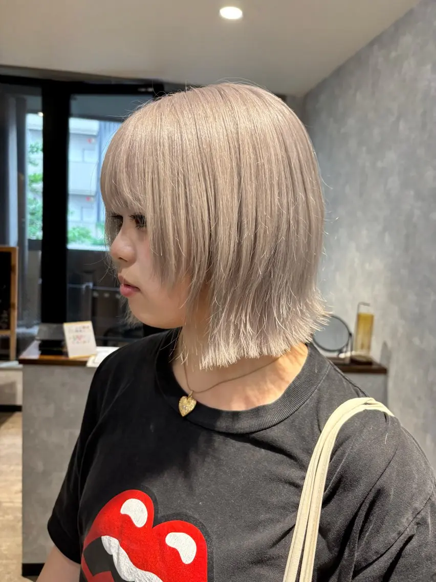 ショート カット ヘアカラー トリートメント 🌐NATSUMI 🌐【寒色カラー】のヘアスタイル