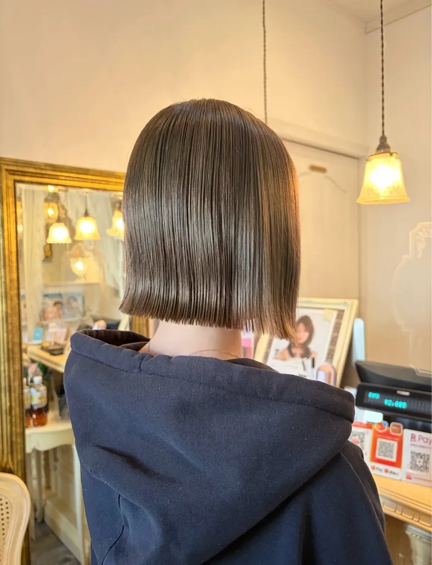 カラー 小林 真誉のヘアスタイル