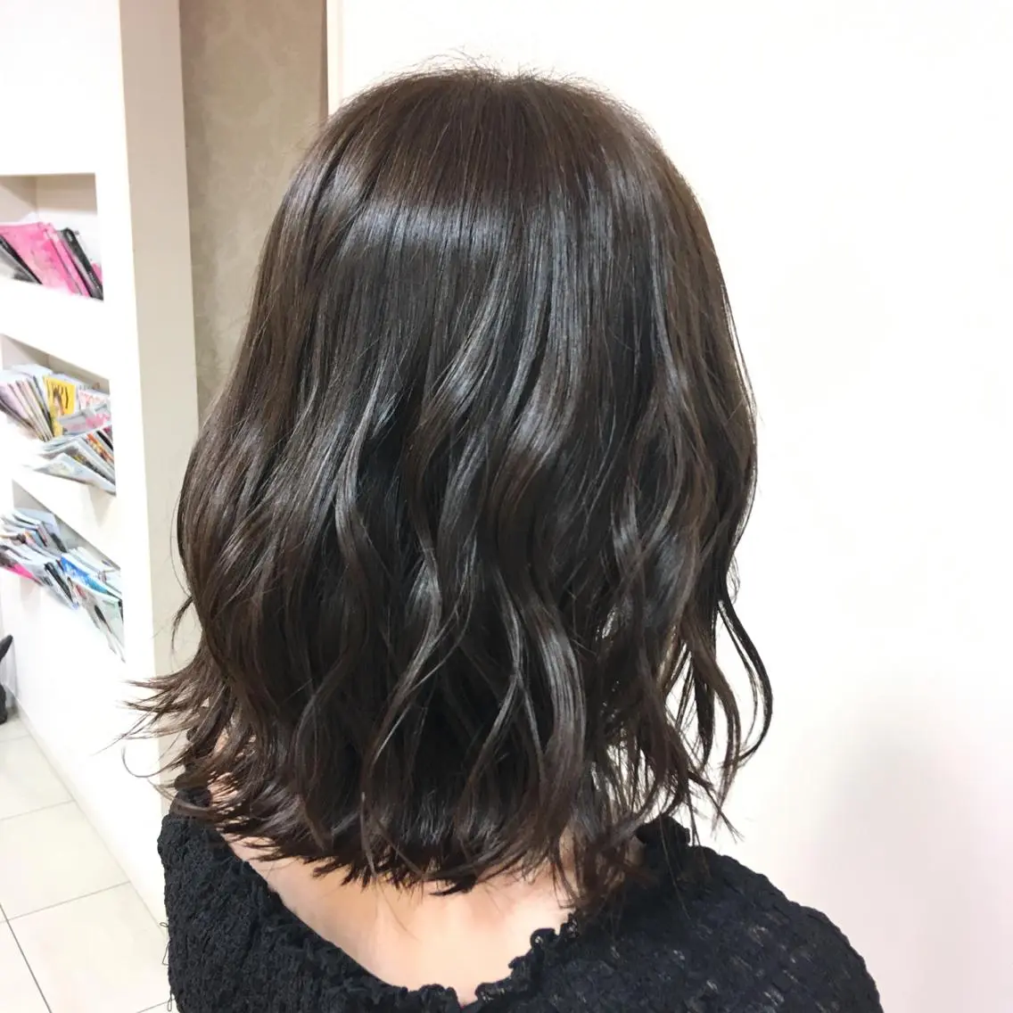 ミディアム カラー アッシュ アッシュブラウン ブラウンカラー 透明感カラー 【Sweep】おじま のぞみのヘアスタイル