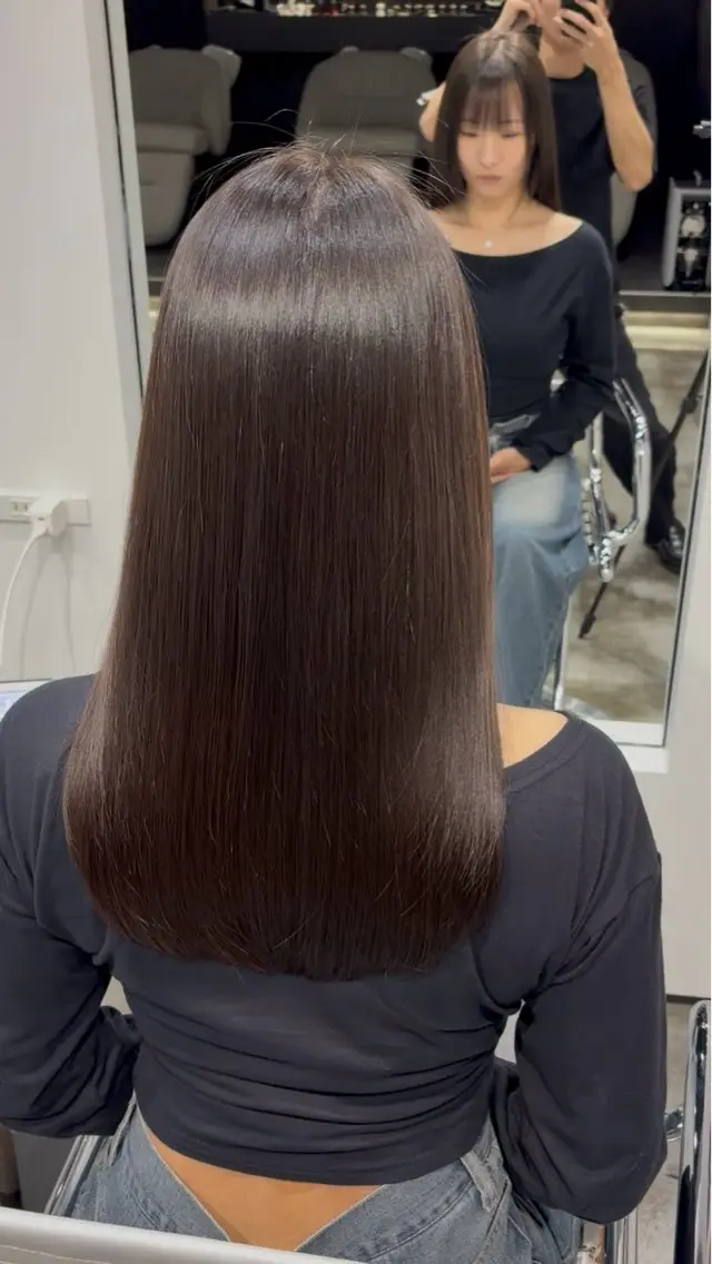 セミロング カット ヘアカラー トリートメント 三輪 隼大のヘアスタイル