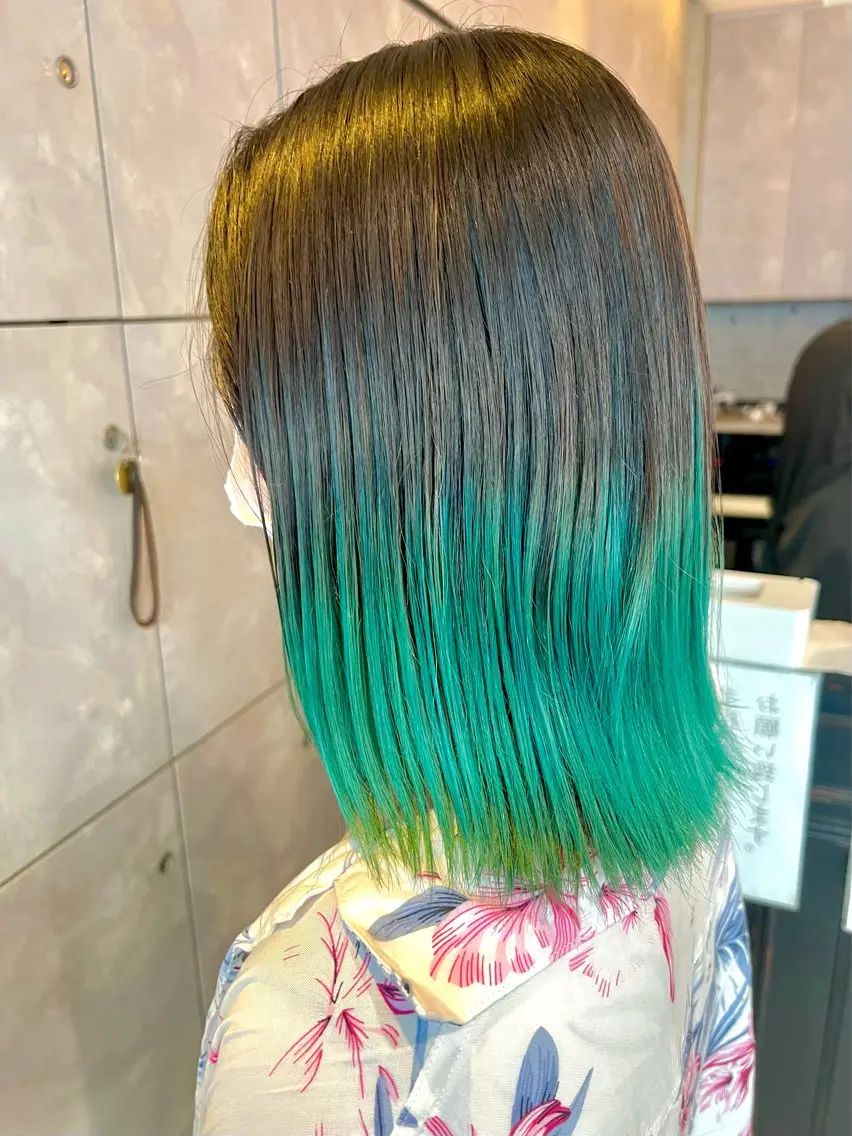 ミディアム カラー ヘアアレンジ ヘアカラー トリートメント ヘアセット 🌈インナーカラー ‘ショウマ’🌈のヘアスタイル