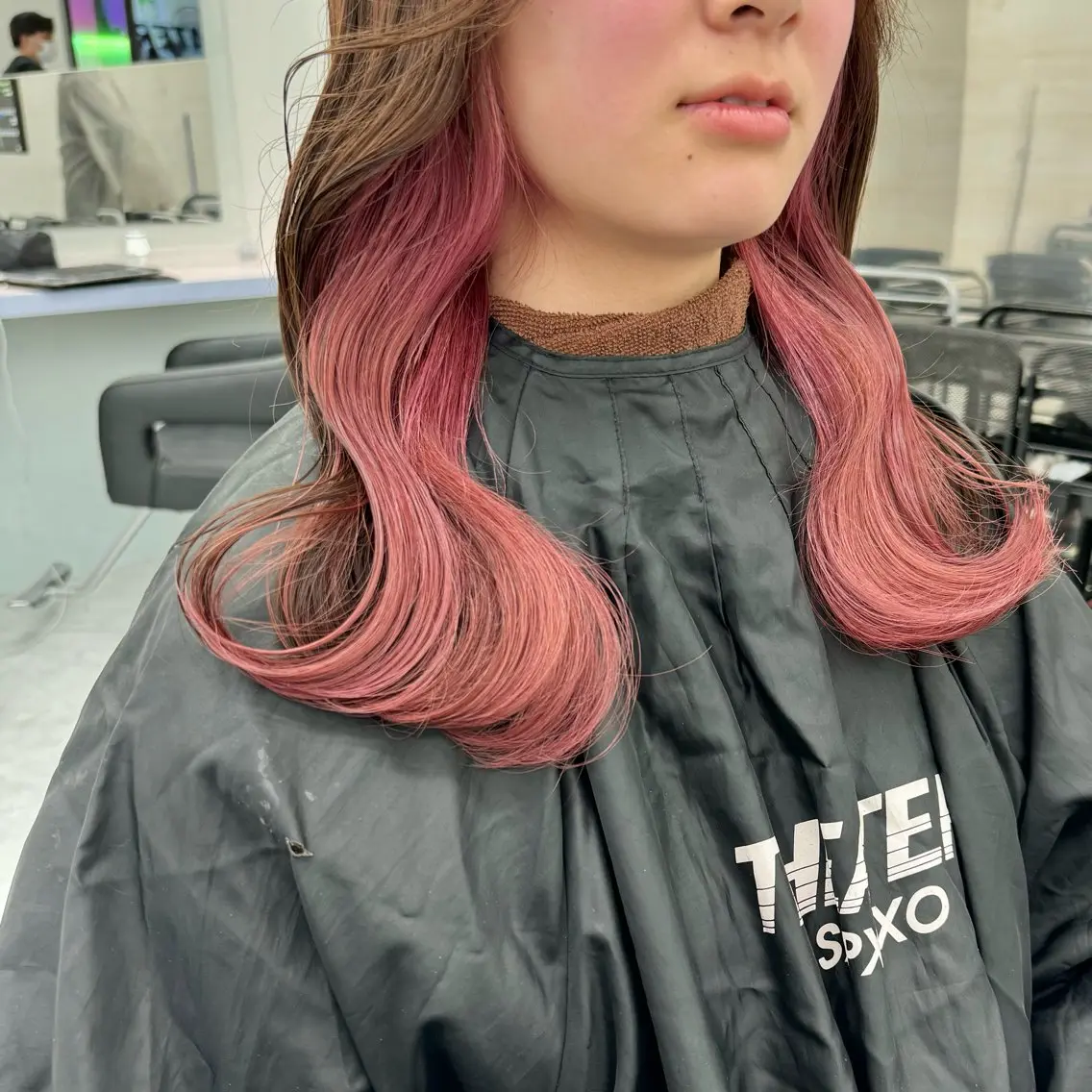 セミロング カラー ヘアカラー トリートメント ヘッドスパ ヘアセット 韓国スタイル🇰🇷 トレンドレイヤー🪡のヘアスタイル
