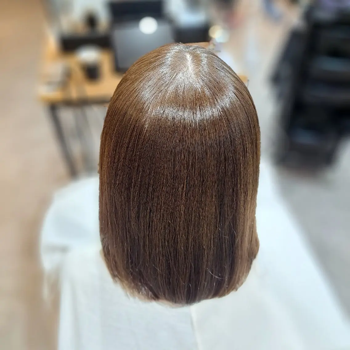 ミディアム レイヤー/透けカラー ✨KANAのヘアスタイル