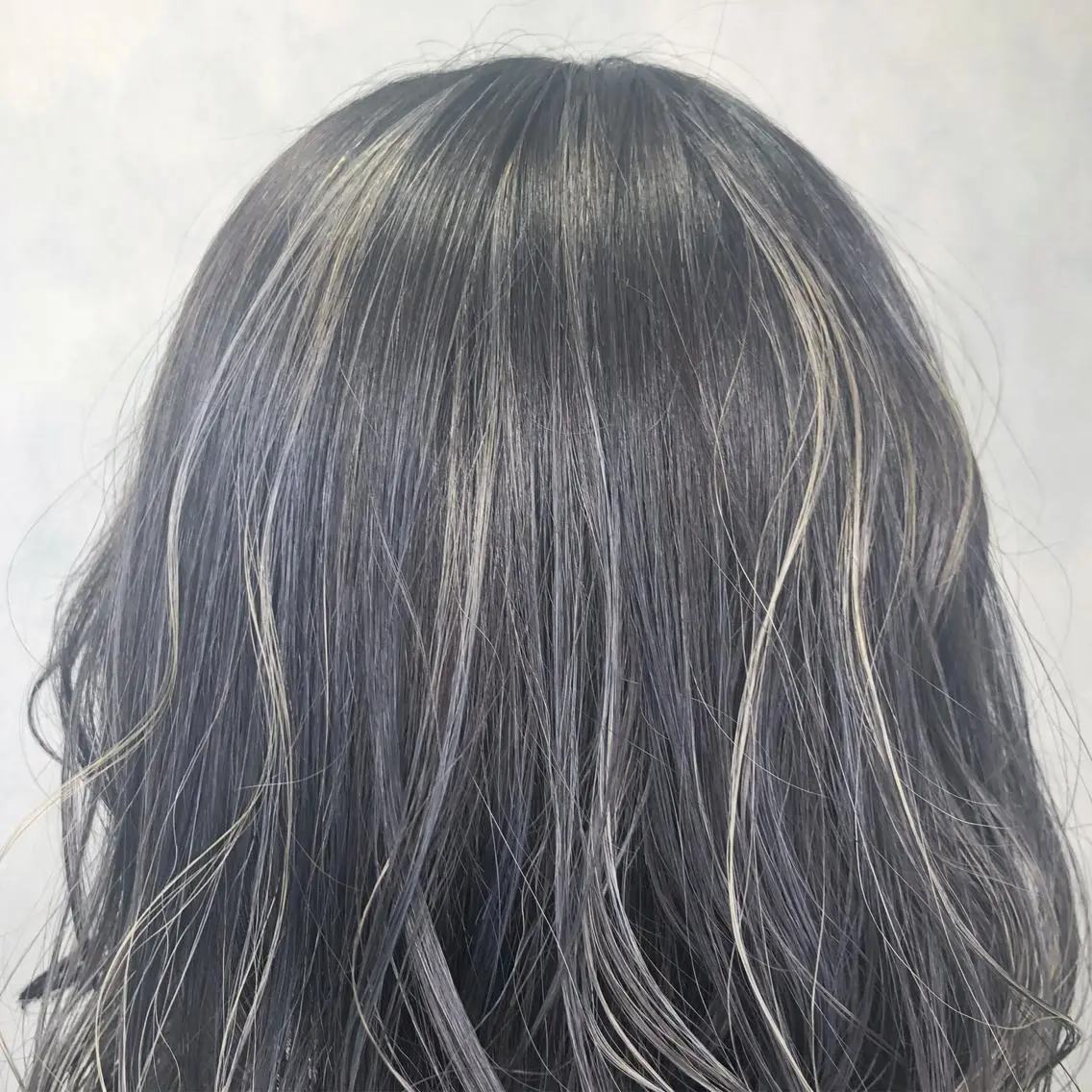 セミロング カラー ハイライトカラー ハイライト ORIKA 美容室のヘアスタイル