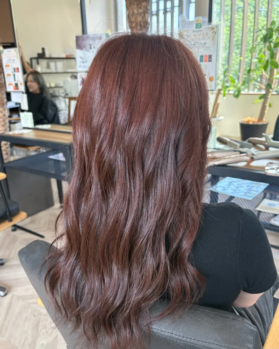 ロング ヘアカラー トリートメント 宮崎 瑠梨のヘアスタイル