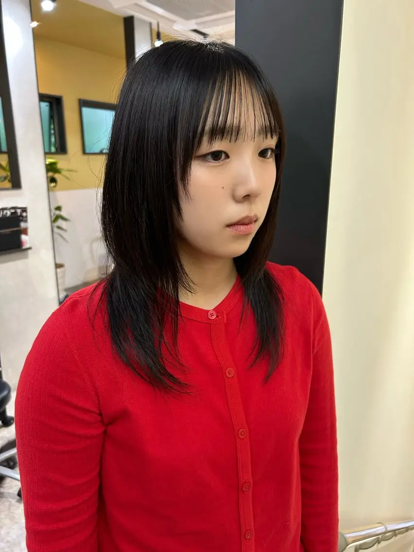 セミロング ハッシュカット カット トリートメント hubhair レイヤー/透明感のヘアスタイル