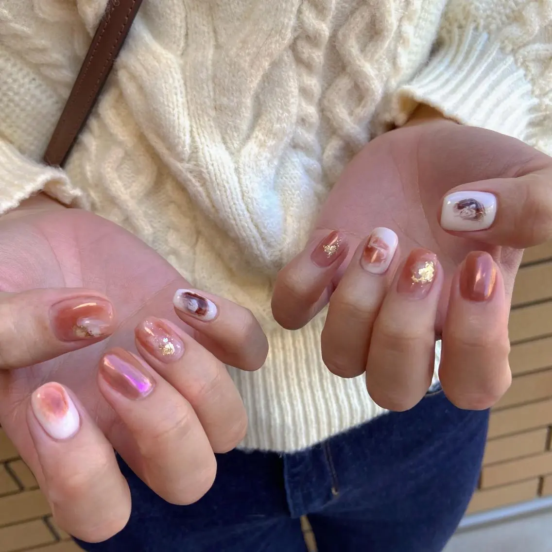 ネイル オーロラネイル カジュアル 長さ出し ジェルネイル 韓国ネイル MH Nailのネイルデザイン