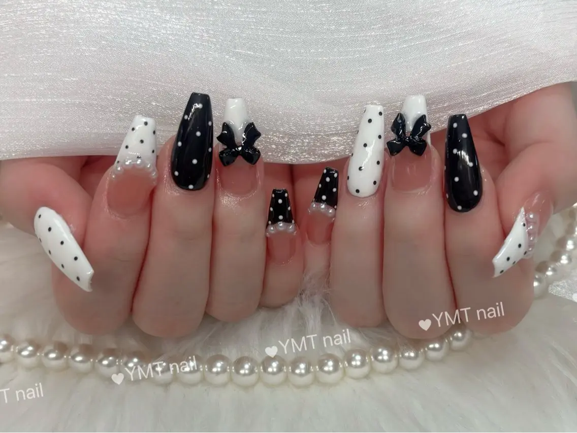ネイル 長さ出し フットネイル ジェルネイル 韓国ネイル マグネットネイル ハンドネイル YMT. NailStudioのネイルデザイン