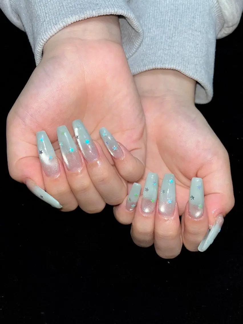 ネイル ハンドネイル ongles chicのネイルデザイン