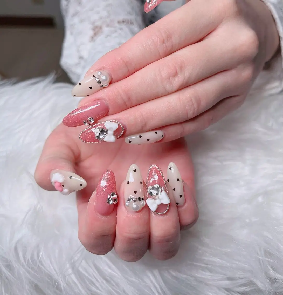 ネイル フレンチネイル ジェルネイル ハロウィン キラキラネイル 韓国ネイル ハンドネイル H.baby Nail Salonのネイルデザイン