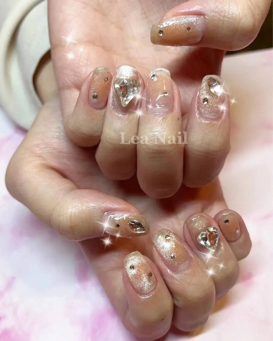 ネイル チークネイル ハート マグネットネイル ストーンネイル ハンドネイル Lea Nailのネイルデザイン