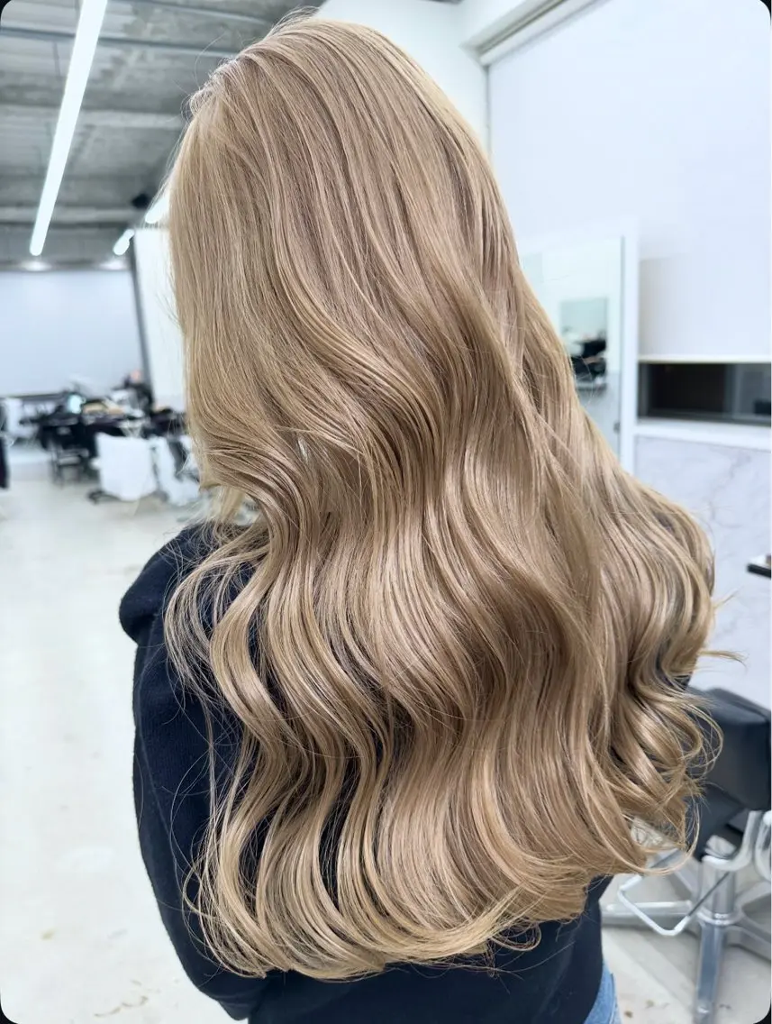 ロング カラー ブリーチ ケアブリーチ ロング トリートメント ヘアカラー ブリーチ/ハイトーン 名古屋栄/SHIONのヘアスタイル