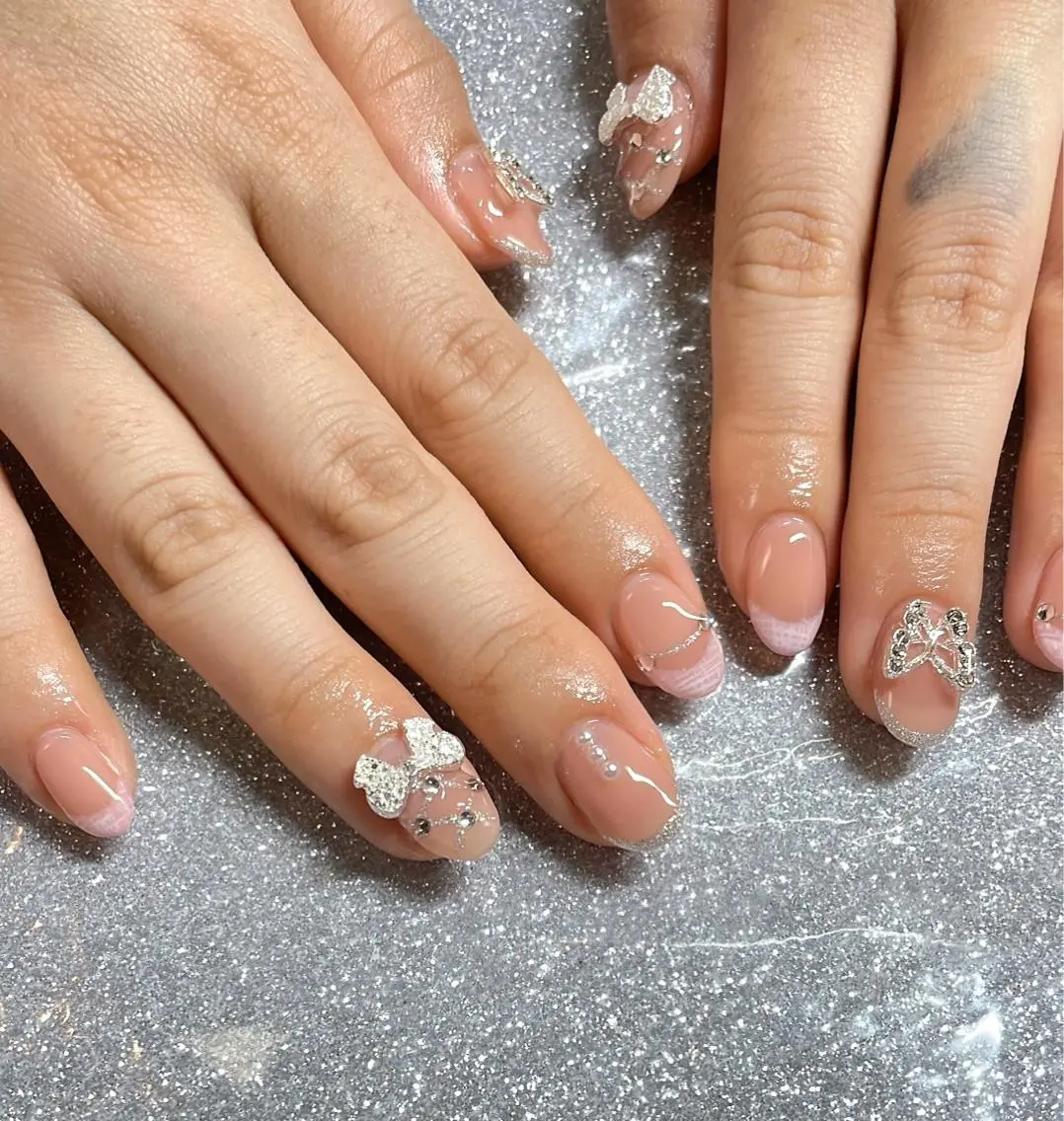 ネイル ハンドネイル VIERU 🌈🎀💖のネイルデザイン