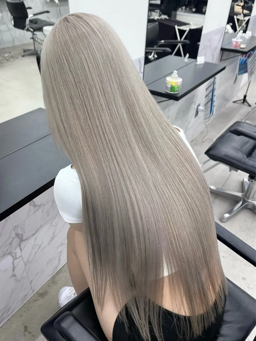 カラー ブリーチ 透明感カラー ハイトーンカラー ヘアカラー ブリーチ/ハイトーン 名古屋栄 リカのヘアスタイル