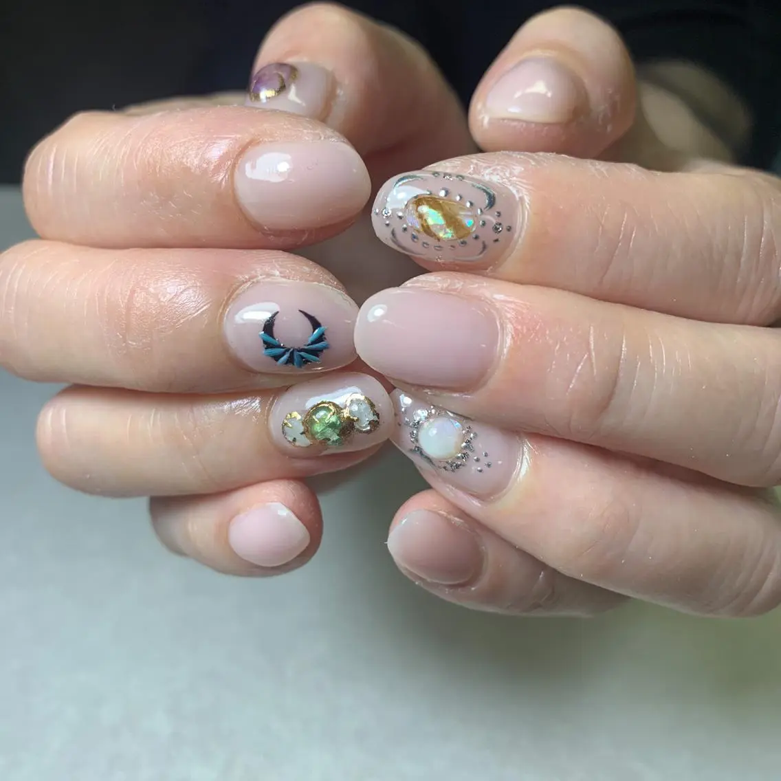 ネイル ハンドネイル FIORITURA aiのネイルデザイン