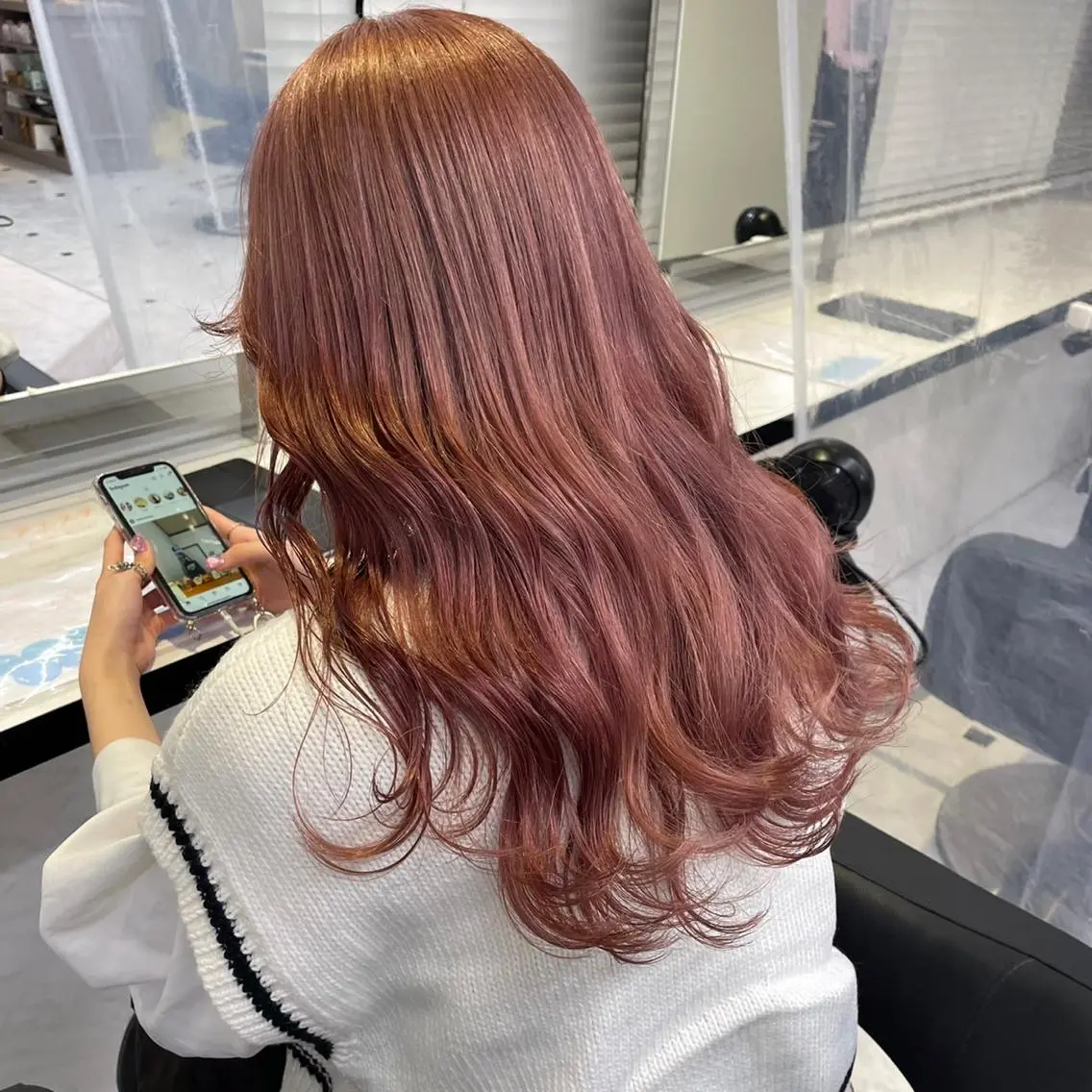 ロング カラー ヘアアレンジ ベージュカラー ピンクカラー ピンクベージュ 髪質改善 レイヤーダブルカラー KYONのヘアスタイル