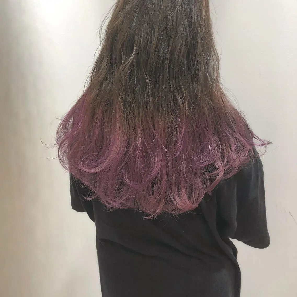 ロング カラー グラデーションカラー ハイライトカラー パープルカラー ハイライト カット ヘアカラー 縮毛矯正 トリートメント 江原 彩華のヘアスタイル