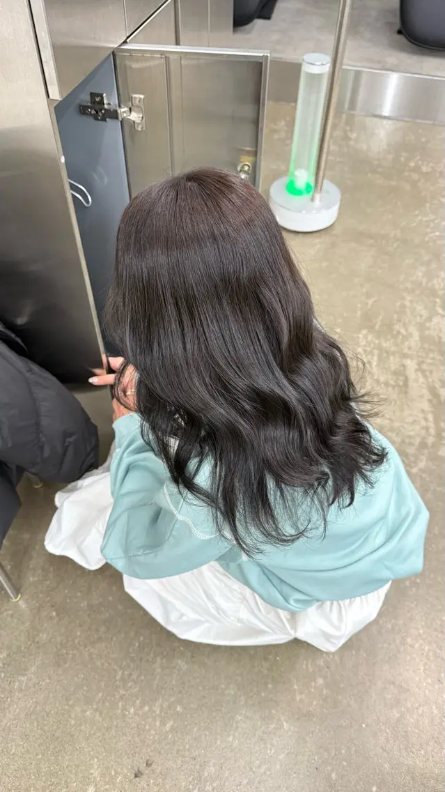 ミディアム カラー 透明感カラー グレージュ カット ヘアカラー トリートメント 高橋大樹/グレー ジュ/ブリーチなしのヘアスタイル