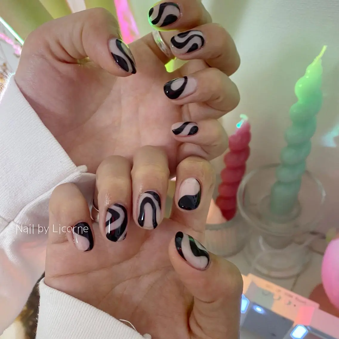 ネイル アートネイル オーロラネイル クリアネイル フレンチネイル 氷ネイル・うるうるネイル ハンドネイル Nail by Licorneのネイルデザイン