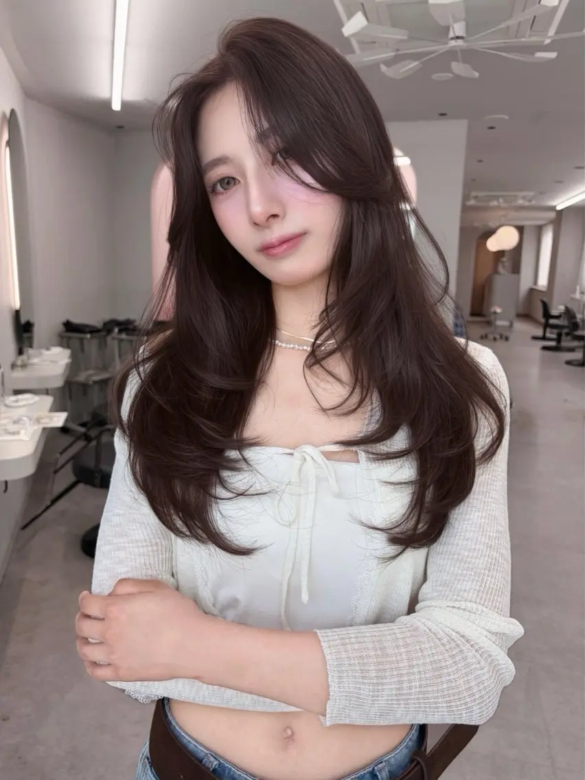 ロング カラー ブリーチ ブラウンカラー カシス 透明感カラー ブリーチなしカラー カット ヘアカラー トリートメント よしだ はるのヘアスタイル
