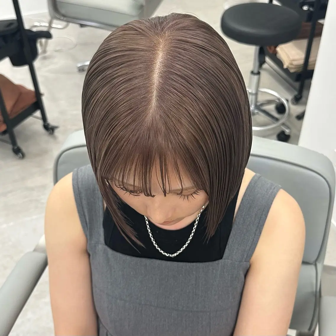 ミディアム カラー ブリーチ 透明感カラー グレージュ ヘアカラー トリートメント ブリーチ/ベージュ /natsumiのヘアスタイル