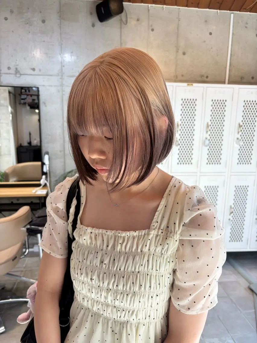 ミディアム 🐩透明感ミルクティ ーピンクニイナ🐩のヘアスタイル