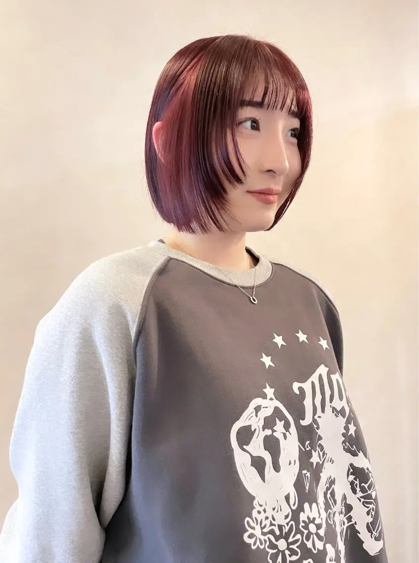 ミディアム カラー 顔周りカット カット ヘアカラー 柔らかhair🤍 Rinaのヘアスタイル
