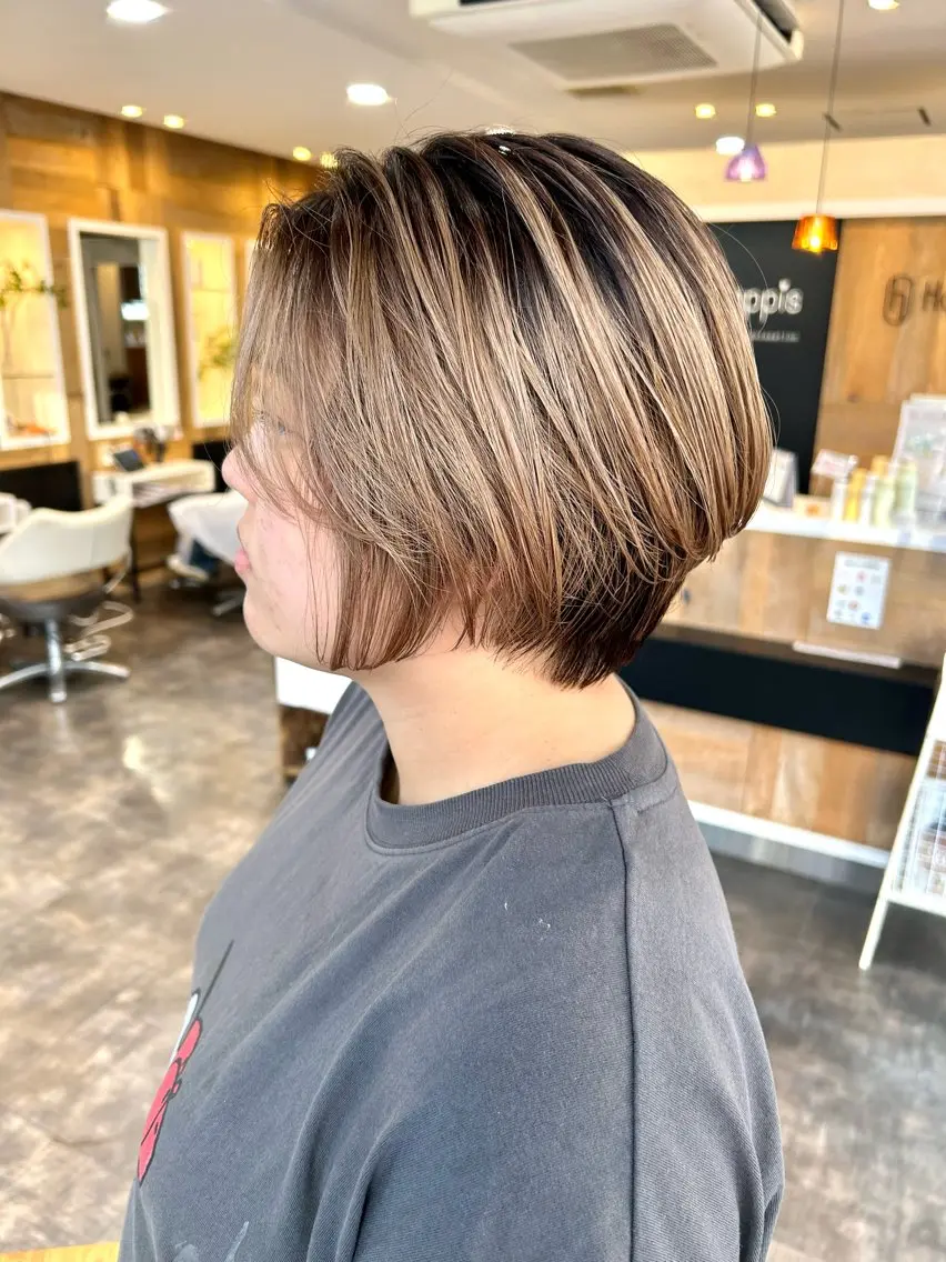 ショート カラーモデル募集中 美容室ハピスのヘアスタイル