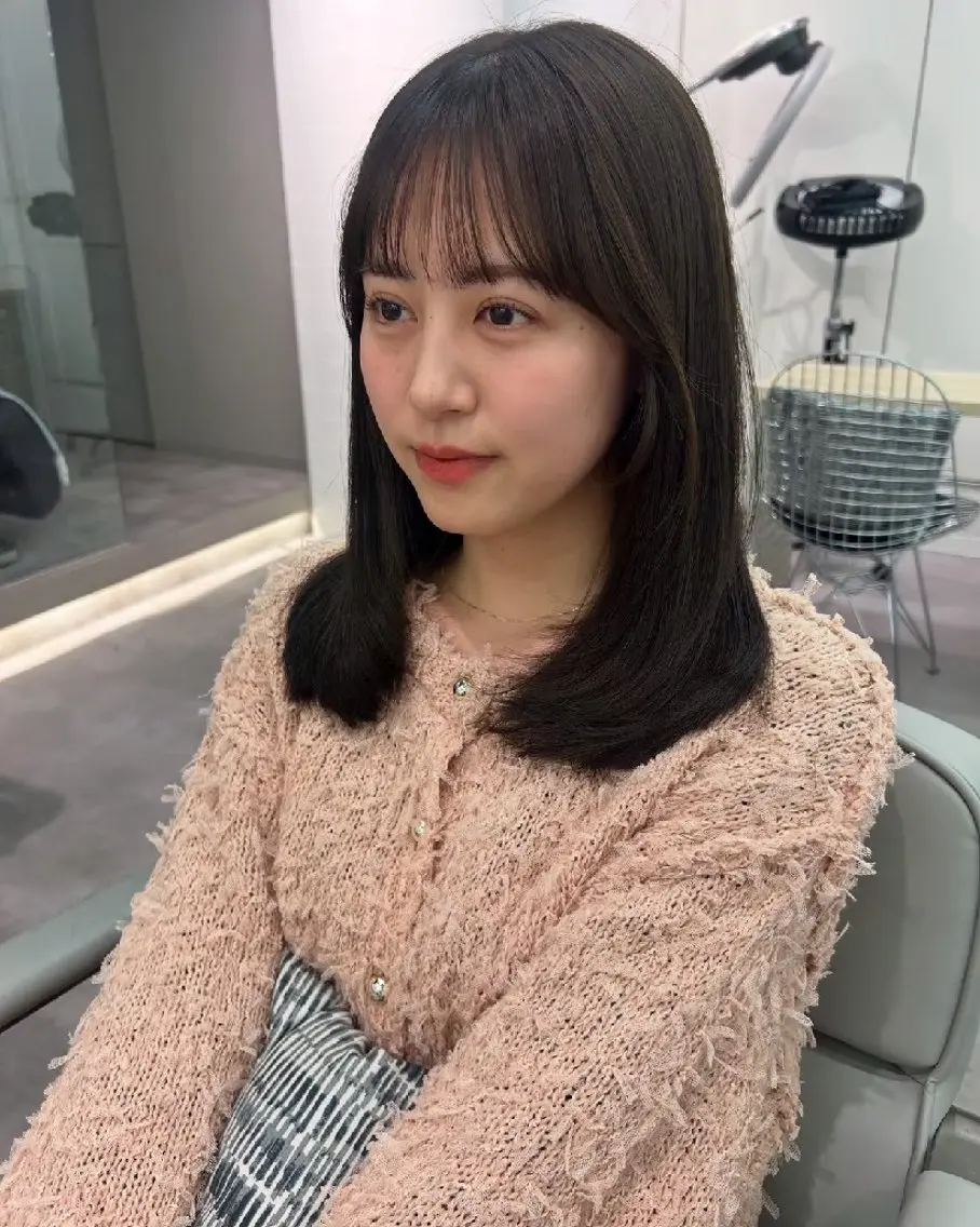 ミディアム 井上 日菜子のヘアスタイル