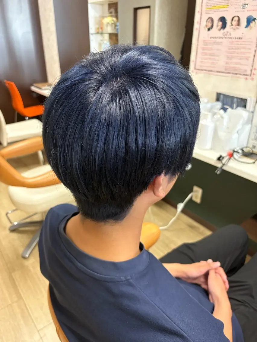 ショート カラー メンズ ヘアカラー 徳留 もも花のヘアスタイル