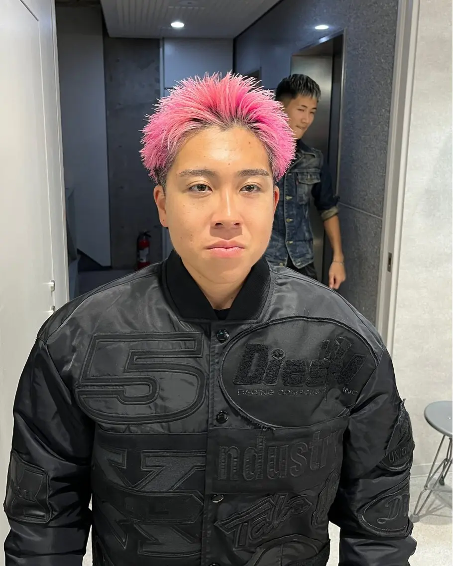 ショート カラー パーマ メンズ フェードカット メンズハイトーン スパイキーショート ハイトーンカラー ピンクカラー カット ヘアカラー 🔥メンズ 特化🔥菊水皐暉🔥のヘアスタイル