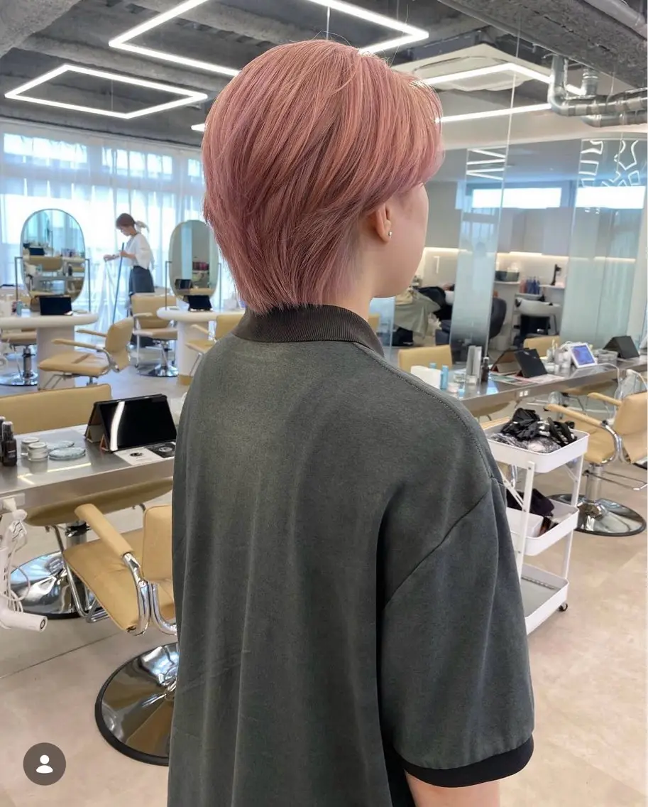 ショート カラー ベージュカラー ピンクカラー ピンクベージュ ヘアカラー 艶カラー hinaka.のヘアスタイル