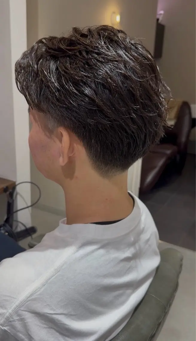 パーマ メンズ フェードカット 菊地 風海のヘアスタイル