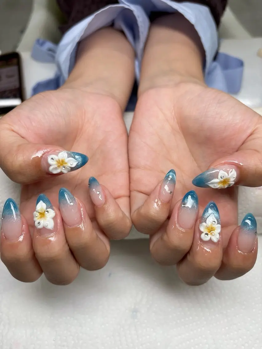 ネイル MOE🍒´- nailのネイルデザイン